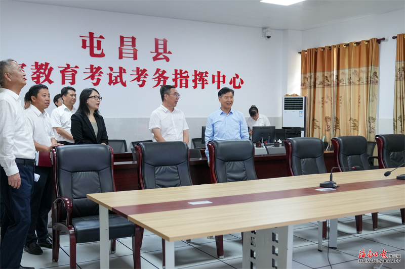 刘小明在屯昌调研经济社会发展与消防工程建设情况